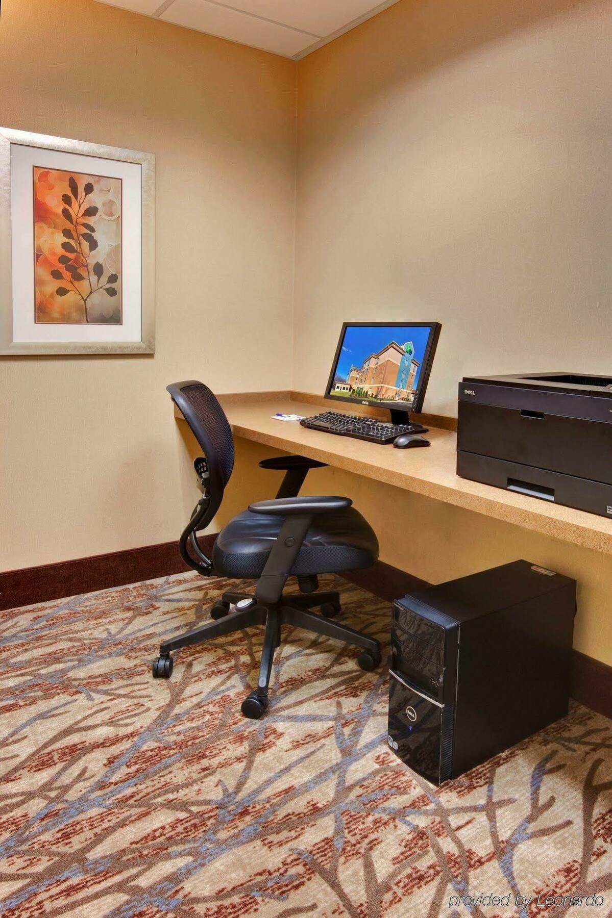 Holiday Inn Express Hotel & Suites Hamburg By Ihg Удобства фото